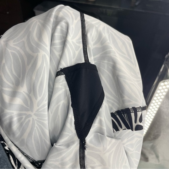 LANDS END plus size 3X skirt swim bottom black white floral print pull on - Picture 7 of 7